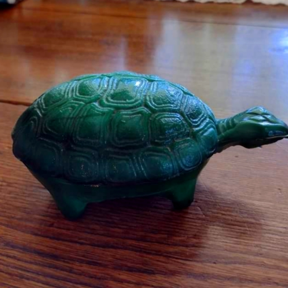 Bohemian glass turtle trinket dish